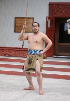 表演中的毛利人图片