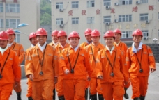 现代工业煤矿工人企业矿山井下综采现代化井口图片