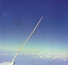 发射火箭图片