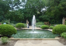 公园喷水池图片