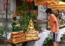 泰国清迈之寺庙祈福图片